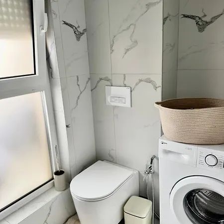 Apartment Urban Oasis East Of